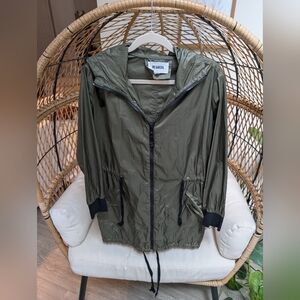 ✨ BB Dakota Anorak Jacket